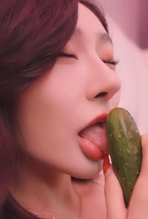 黄粱一梦终须醒&阿姨的性幻想&黄瓜的用途&背德母女&欲求不满&背德岳母&坏闺蜜（完整版） #擦边短剧 - 百度网盘 资源封面图